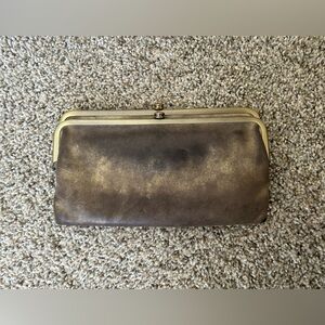 HOBO Lauren Distressed Bronzed Kiss Lock Wallet Clutch Travel Leather Business
